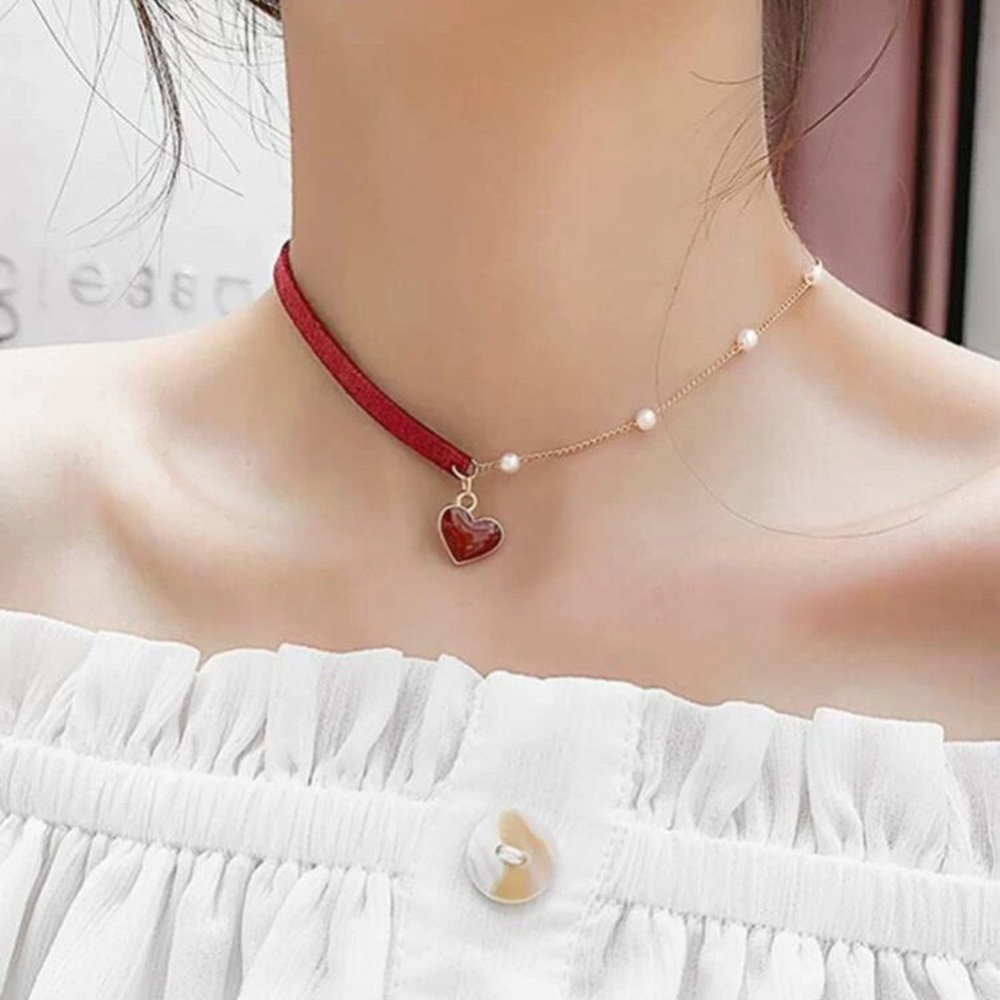 ❤️ Awesome Faux Pearls Metallic Heart Mismatched chain Choker in red or black ❤️ - Picture 2 of 10